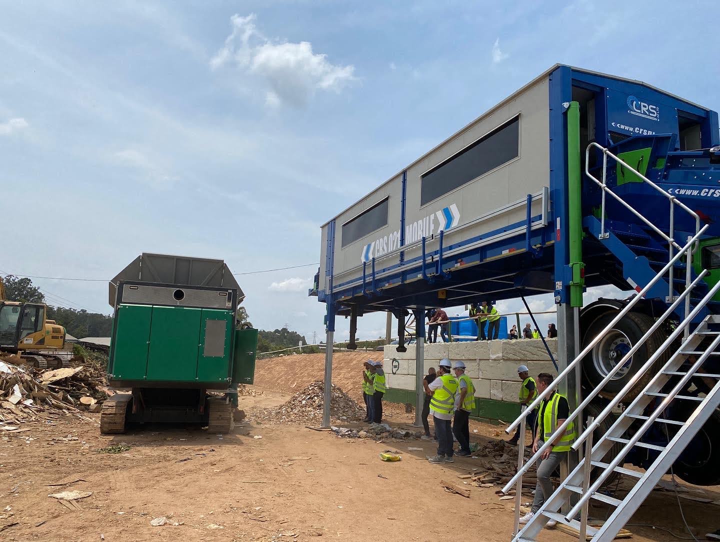 Por fim, a mesa de triagem é um equipamento extremamente útil para a reciclagem de RCD e, ao contrário do senso comum, mais importante do que o britador, porém, deve estar projetado e adequado à realidade local e condizente com o tipo de entulho a ser recebido