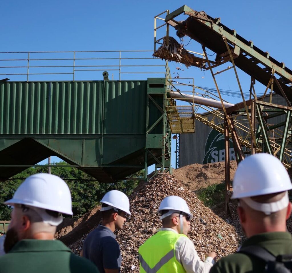 A Universidade do RCD é uma parceria da Abrecon com diversas Universidades no Brasil para avançar com pesquisa e desenvolvimento na área de resíduos da construção