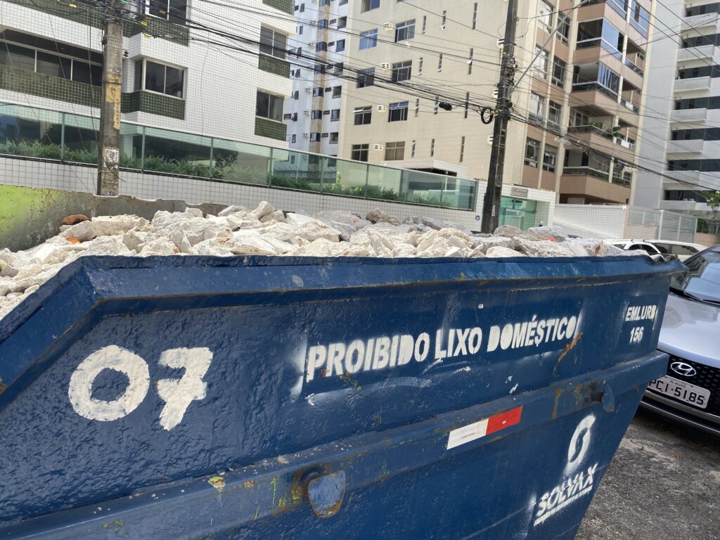 Caçamba de entulho em Recife