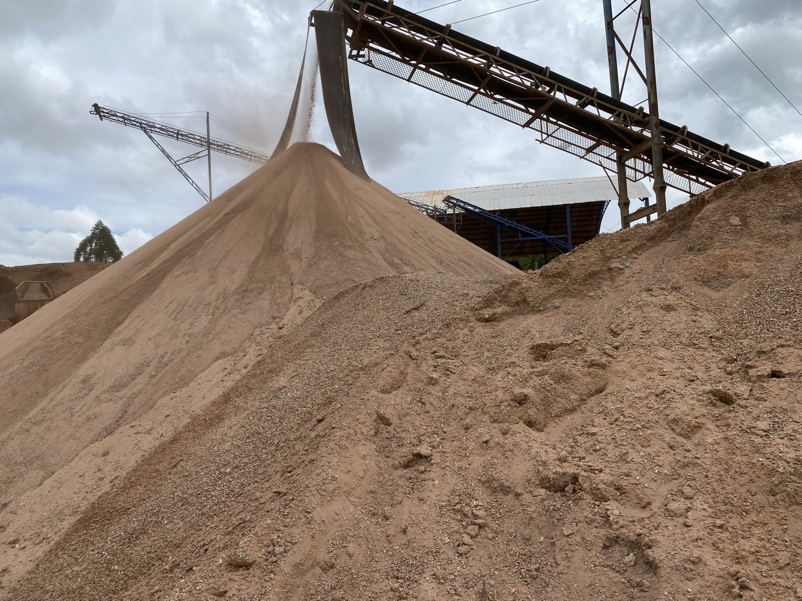 Agregado reciclado misto